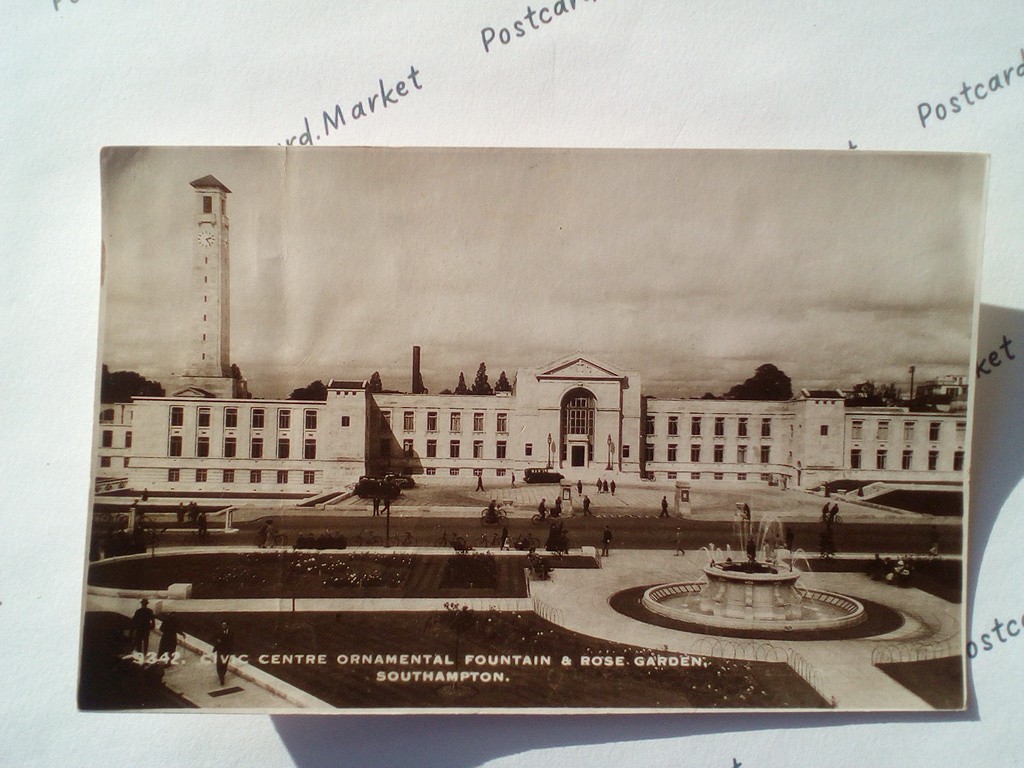 /UK/UK_place_1952_CIVIC CENTRE ORNAMENTAL FOUNTAIN & ROSE GARDEN, SOUTHAMPTON.jpg